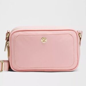 lululemon athletica Pink Crossbody Camara Bag 2L